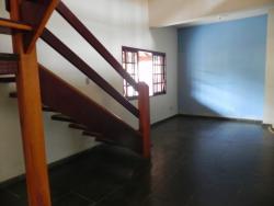 Sobrado para Venda em Caraguatatuba - 4